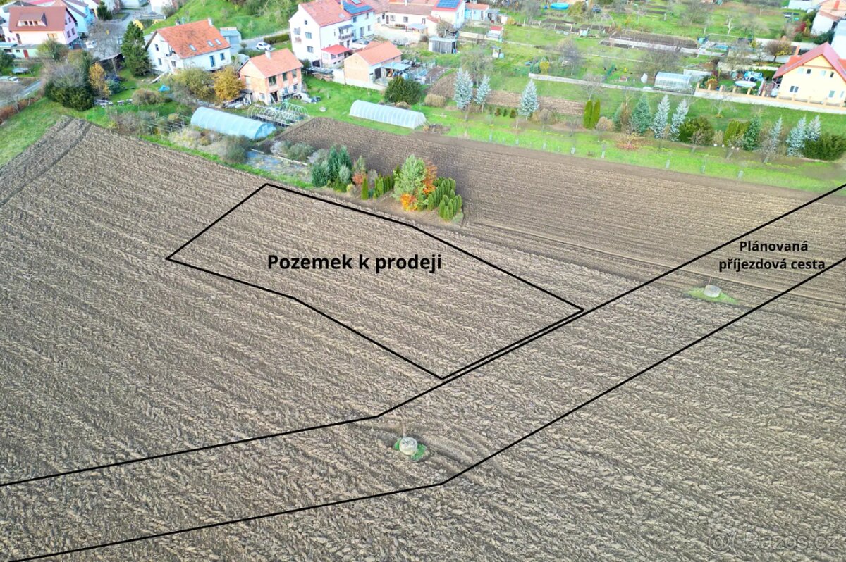 Prodej stavebního pozemku 900 m² Sivice u Brna