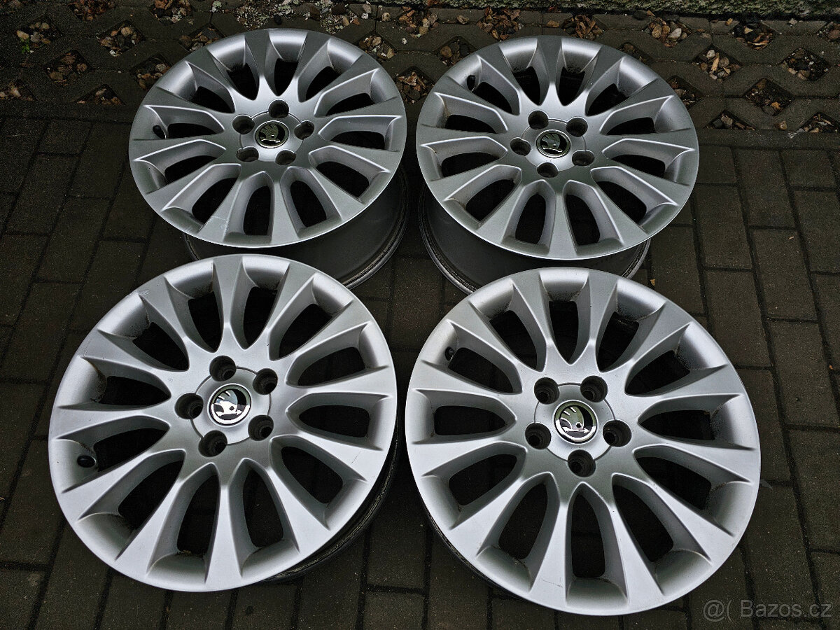 ALU kola disky Škoda 5x112 R17 Superb II Laurel 3T0