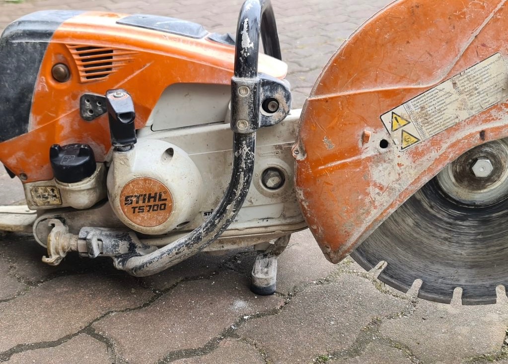 Rozbrušovací pila STIHL TS 700 super stav po servise