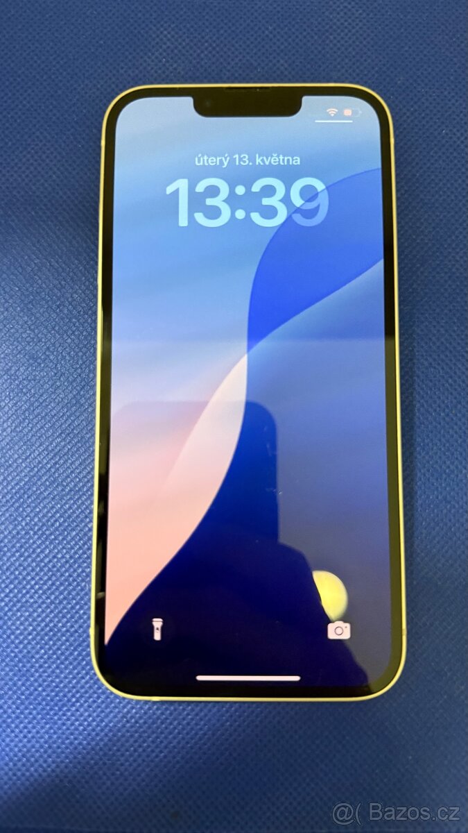 iPhone 13 128GB White, pěkný stav