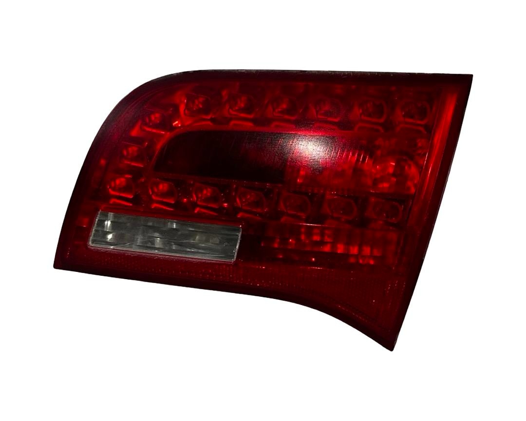 Pravé zadní vnitřní světlo 4F9945094C Audi A6 C6 4F avant 06
