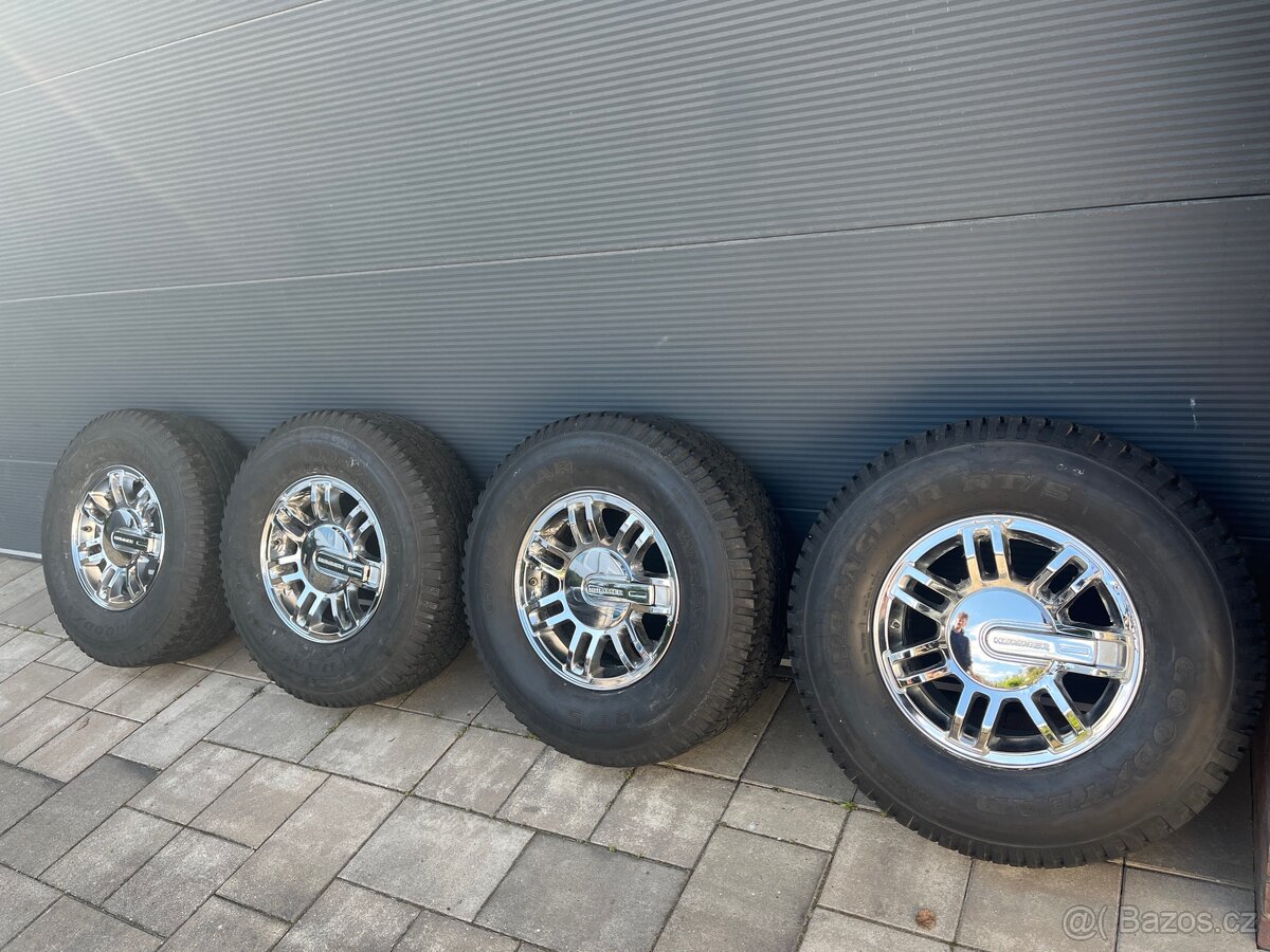 Hummer H3