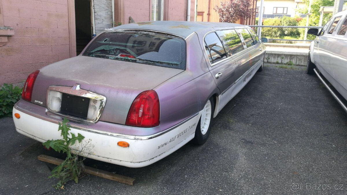 Lincoln Town Car