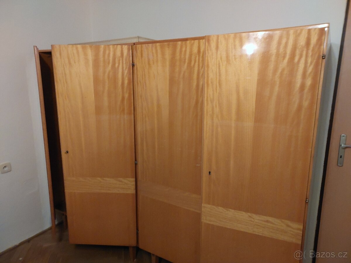 Skříně 70.-80. léta