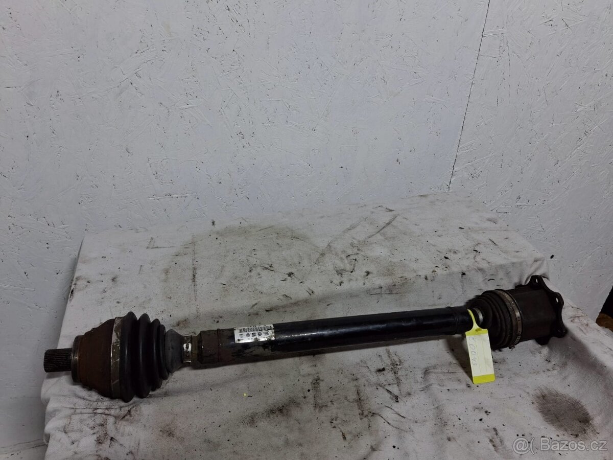 Přední pravý volant (Poloos) VW Passat B6 1K0407272ER