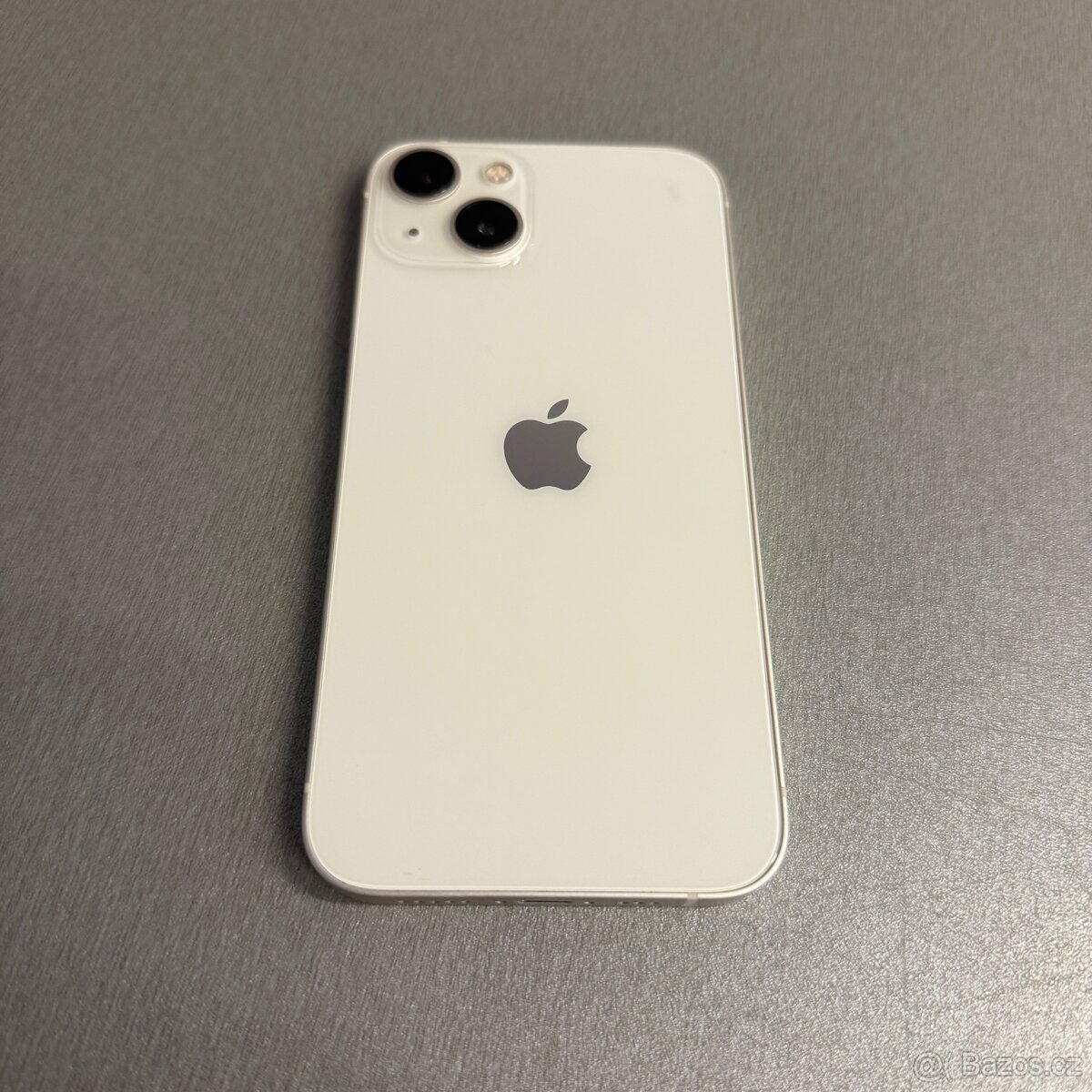 iPhone 13 128GB bílý, pěkný stav, 12 měsíců záruka