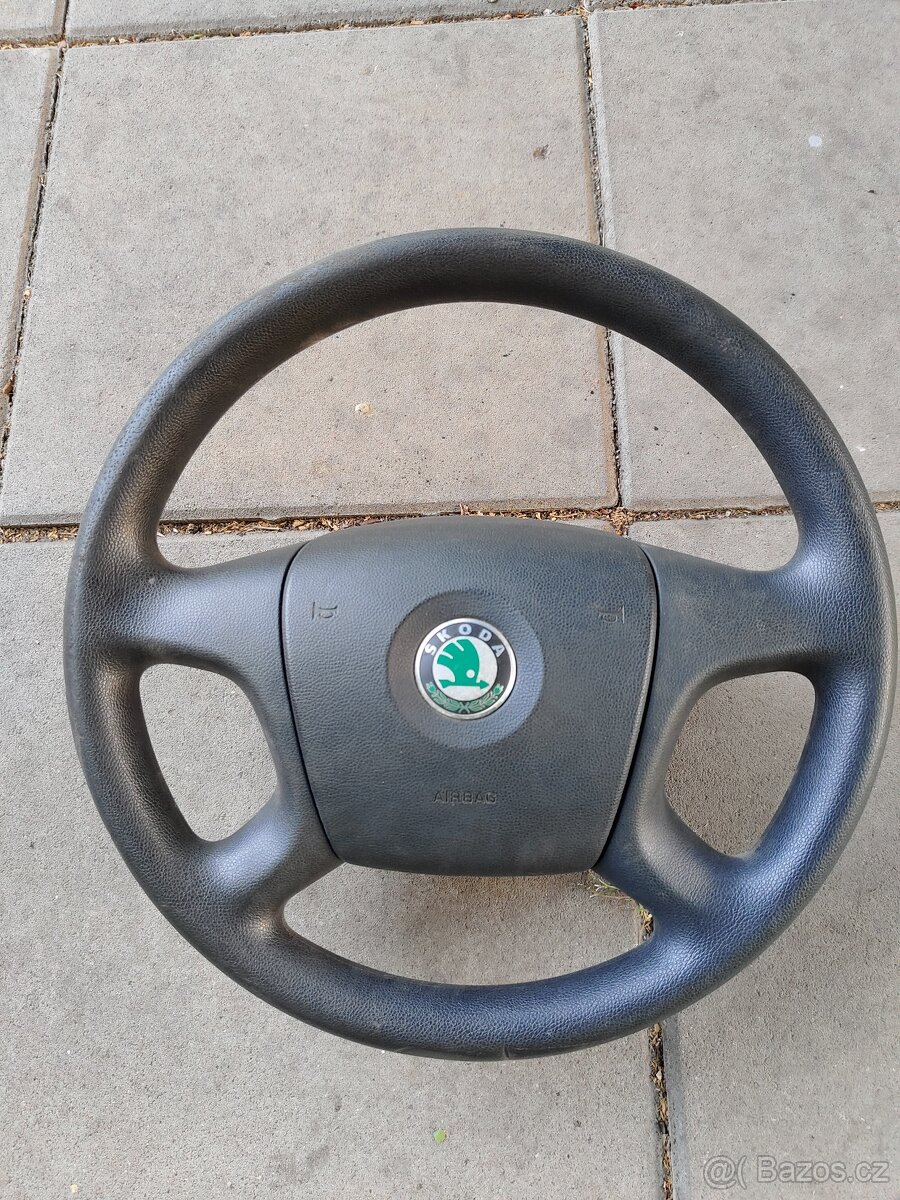 Volant Škoda Octavia II