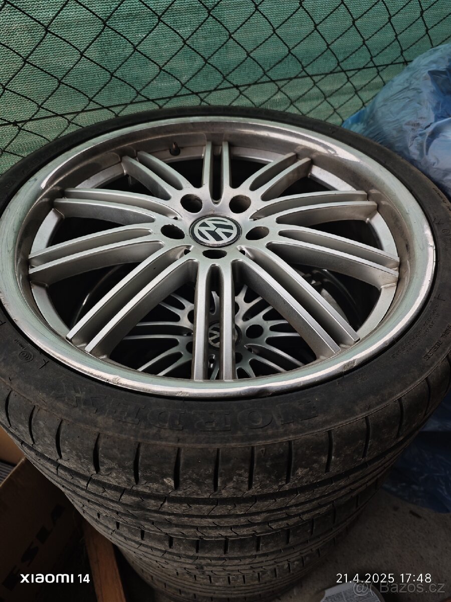 Litá kola r 19' rozteč VW atd 5x112,5 et35