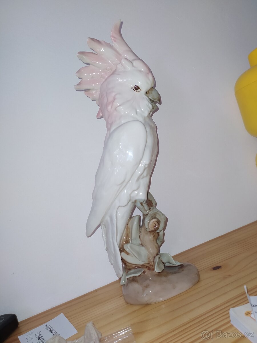 Porcelánový kakadu