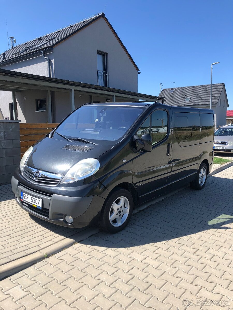 Prodam Opel Vivaro 2,5cdti 107kw