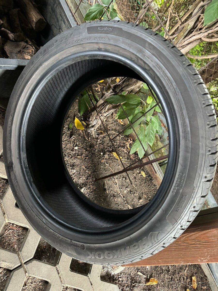 Letní pneu Hankook ventus s1 evo2 245/45 r19