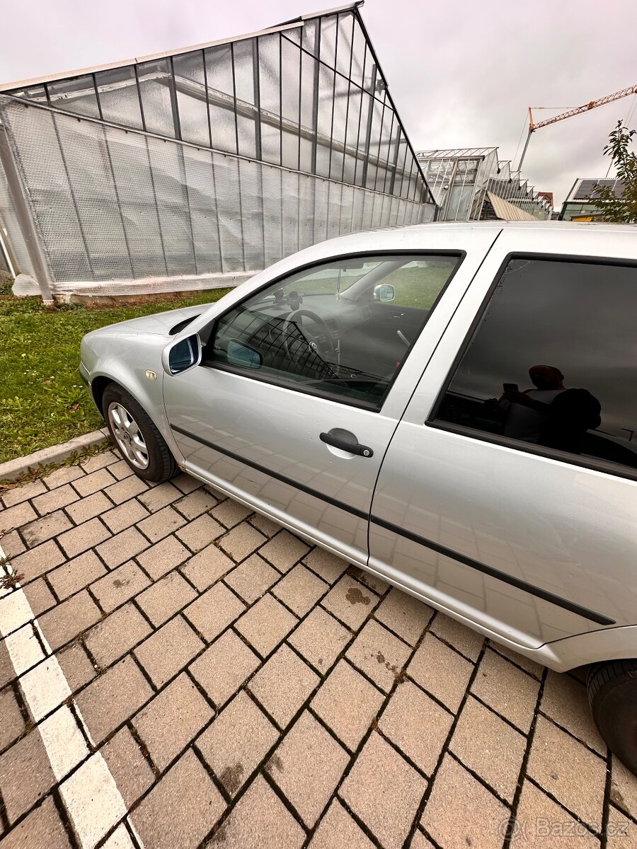 VW Golf 4