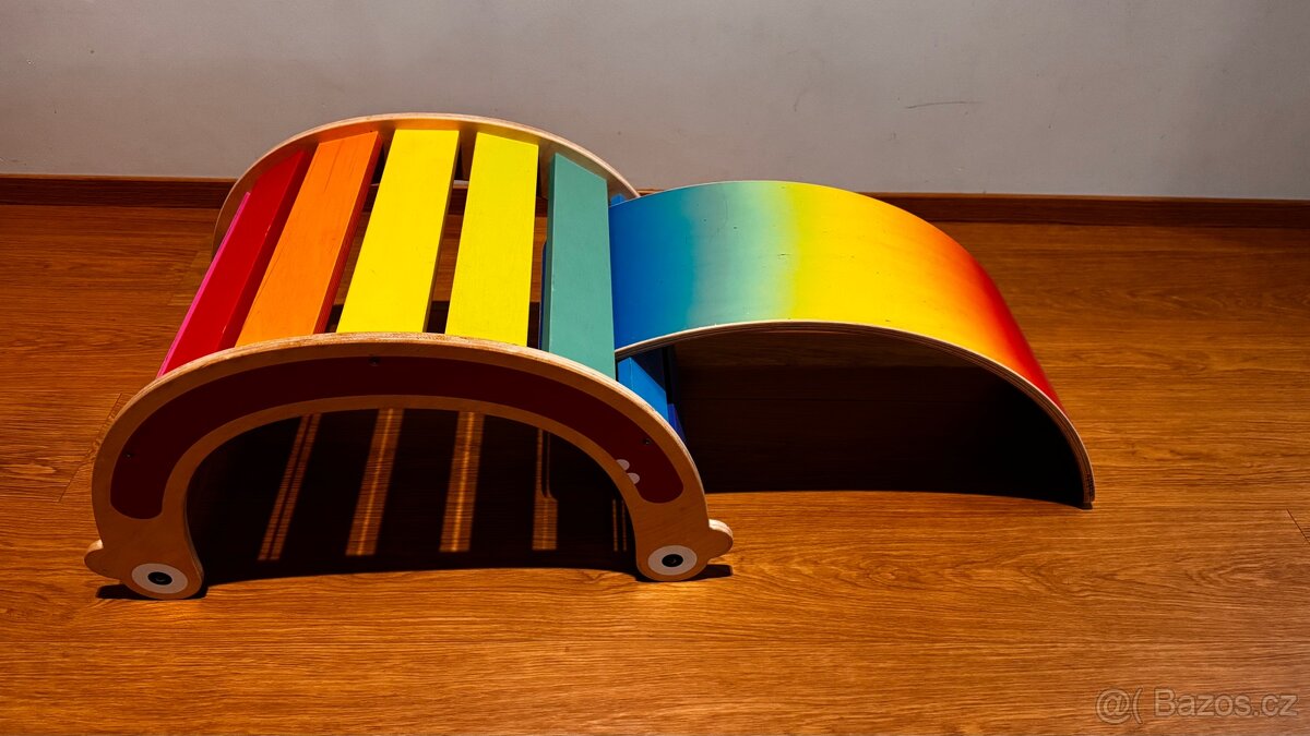 Houpačka s prknem Utukutu