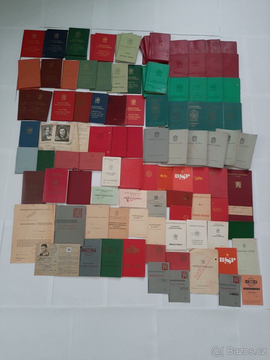 Sbírám staré doklady a průkazy