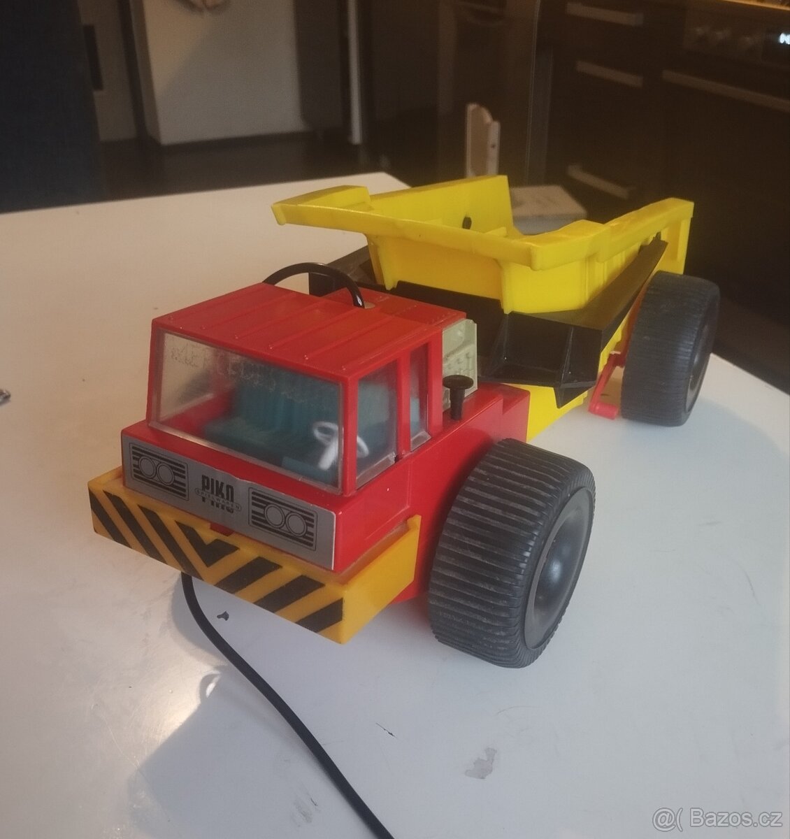 Staré hračky piko sklopka