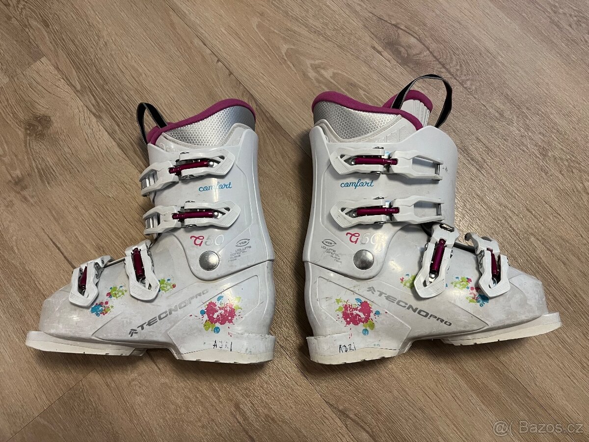 Dětské lyžáky 220-225 (bota 267 mm)