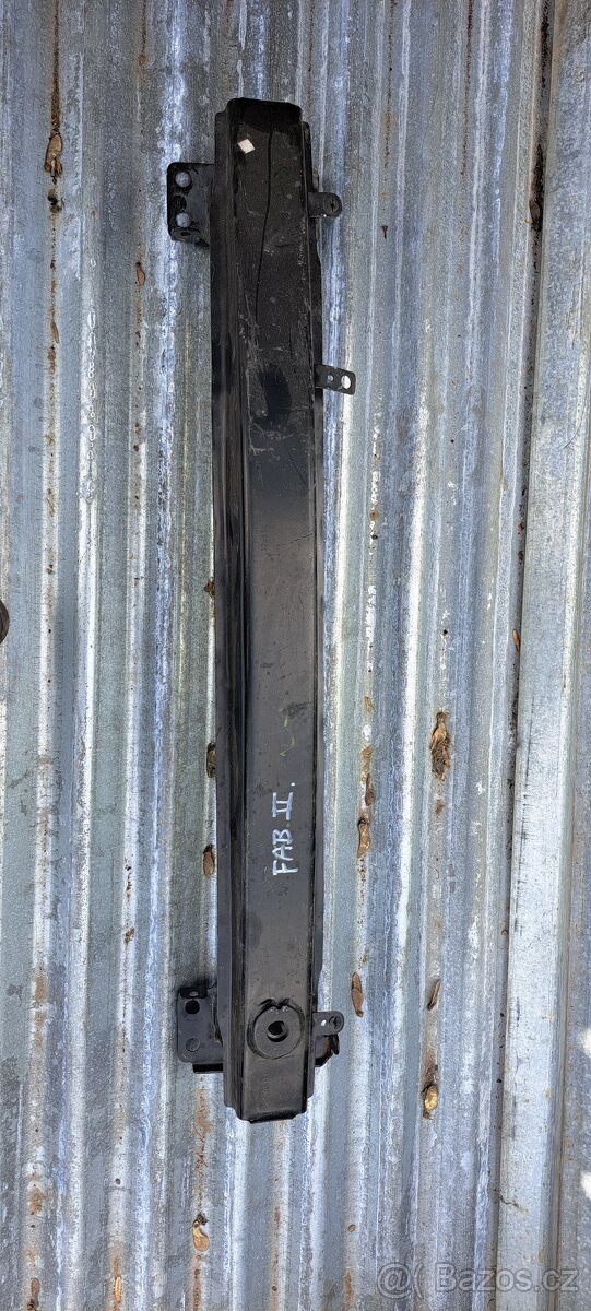 Vyztuha predniho narazniku fabia II skoda roomster