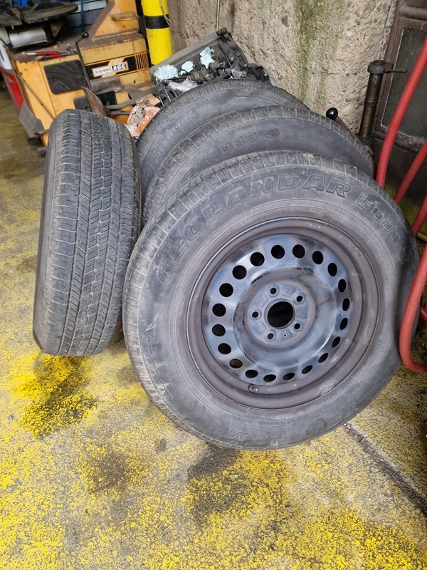 215-70/R16 Mitshubishi ASX - letní