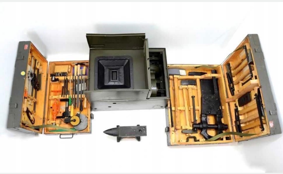 Kovářské nástroje