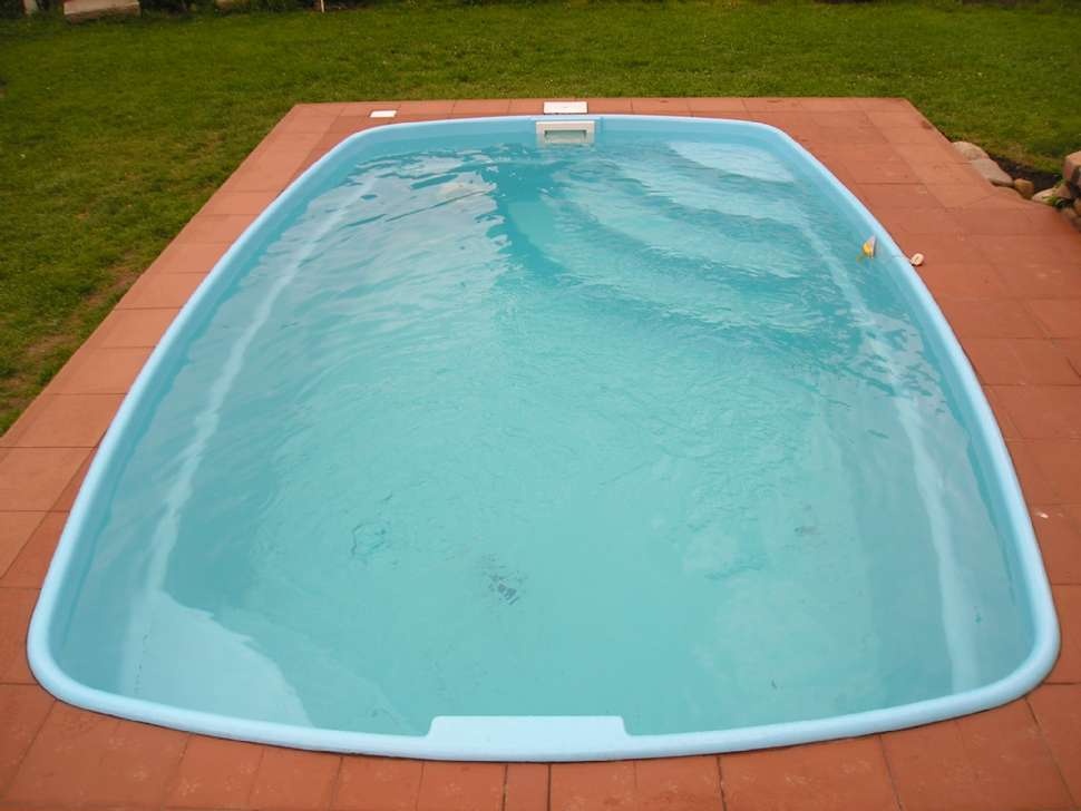 Bazén sklolaminát - 4,2m x 2,5m x 1,25 m