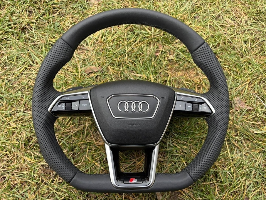 AUDI sportovy volant kozeny zkoseny