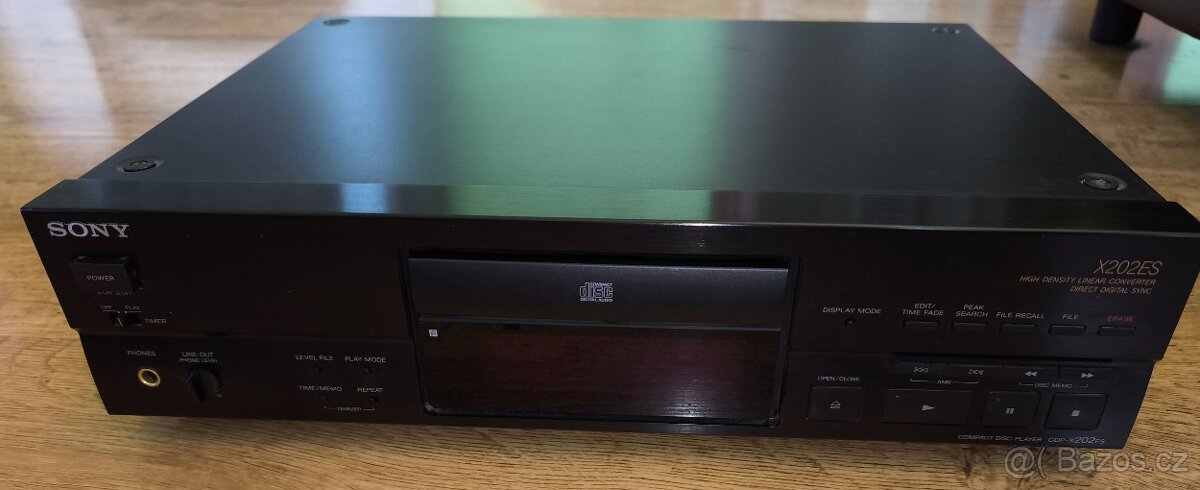 Sony CDP-X202ES Přehrávač CD disků (1993-94), orig.dálka,čti