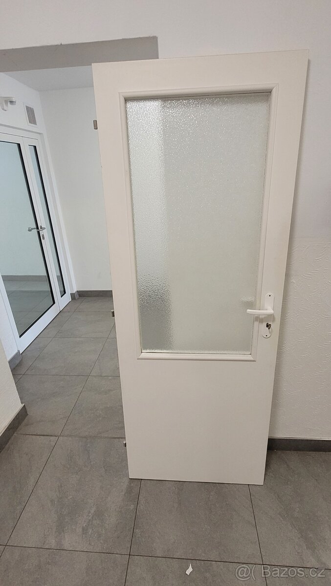 Panelákové dveře