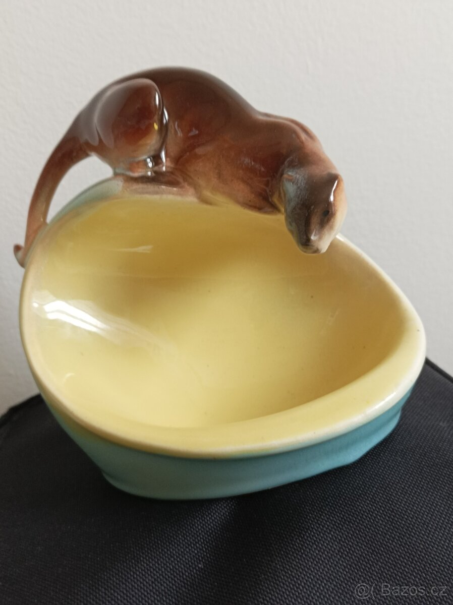 Vzácný porcelánový popelník