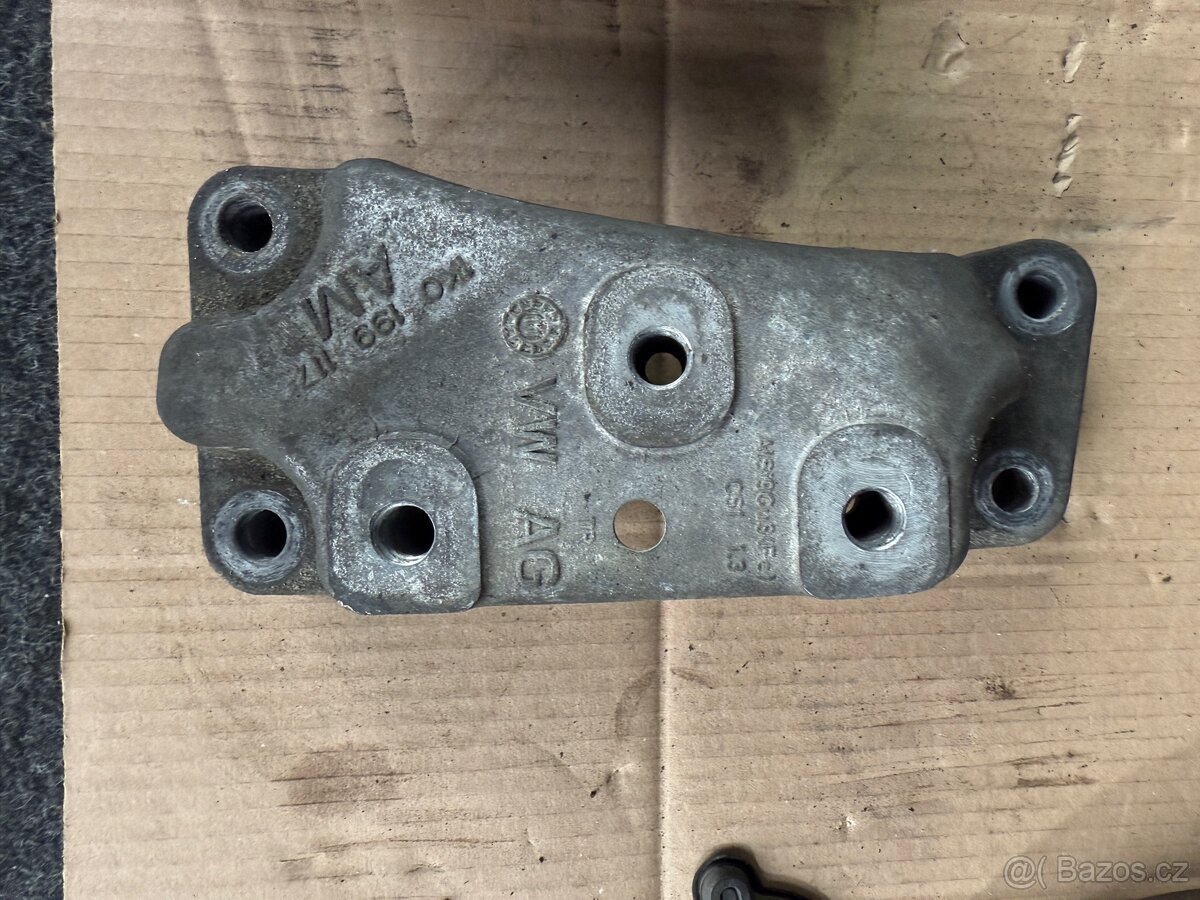 Držák převodovky DSG 2.0 TDI