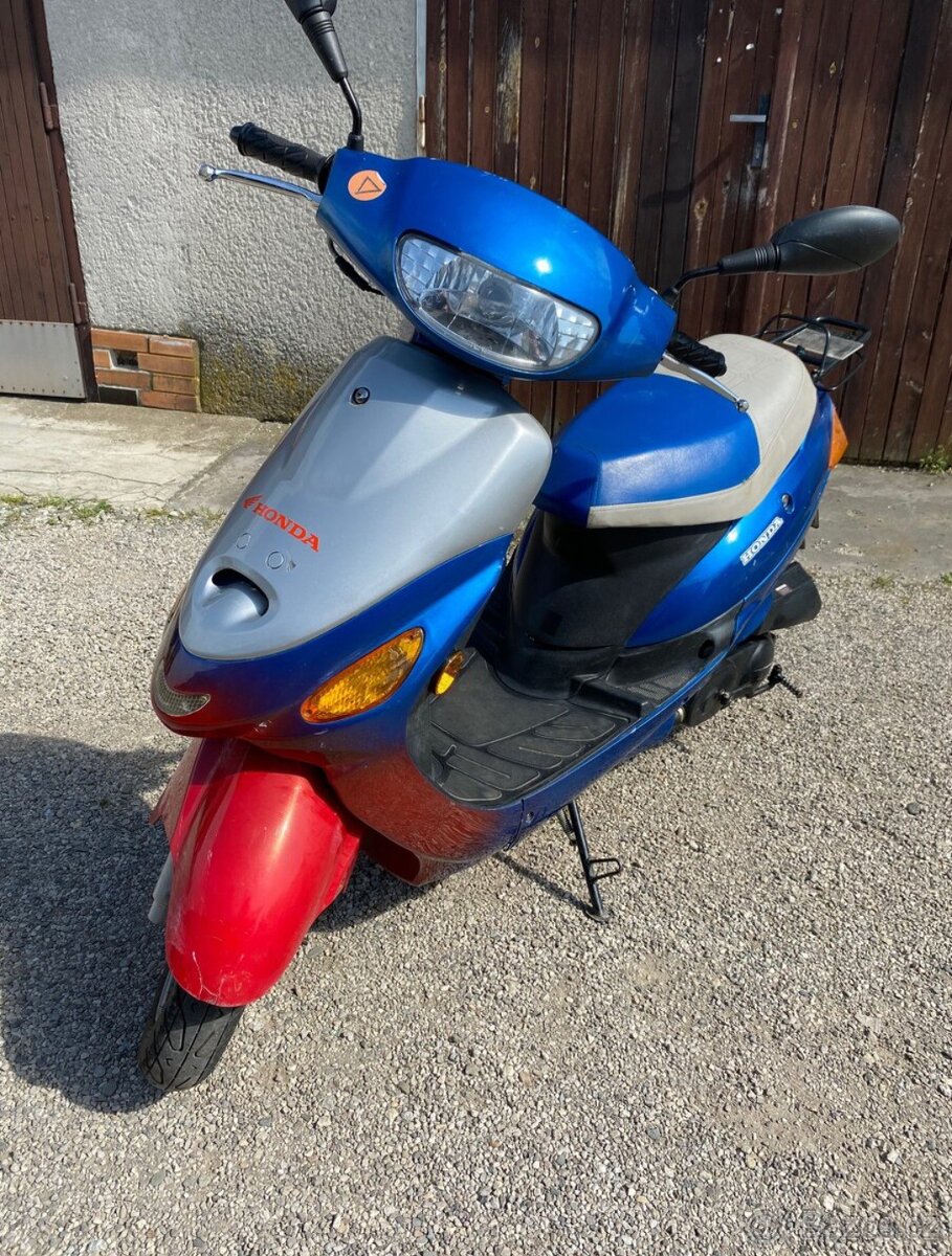 Skútr 50 CCM