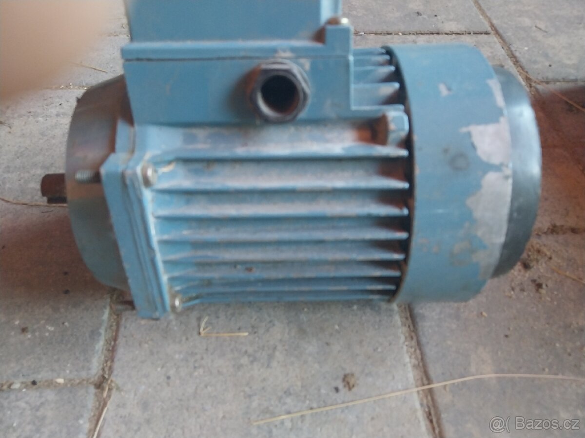 Elektromotor 380V 1,1 kW 2850/3460 ot/min