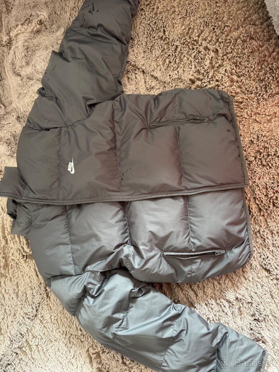 Nike péřová bunda