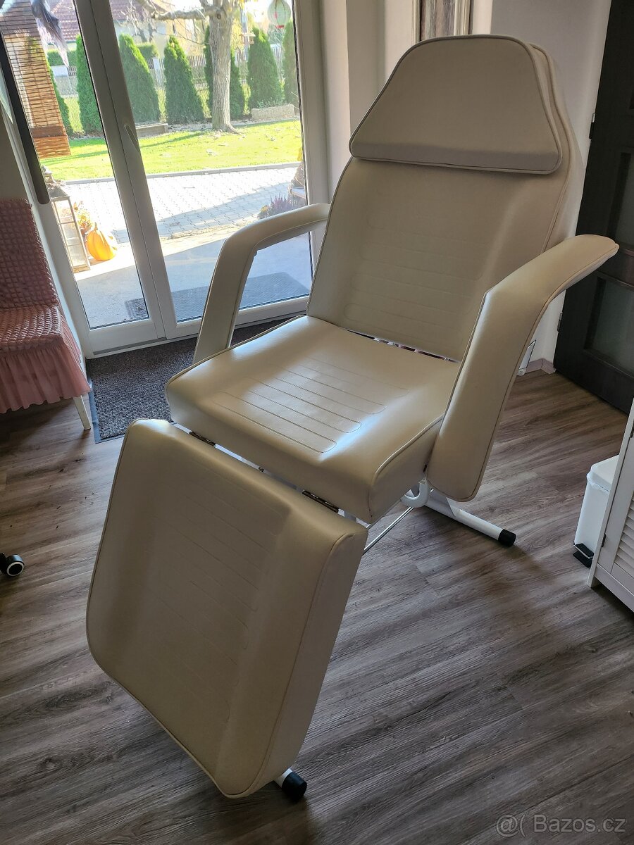 Kosmetické lehátko, křeslo