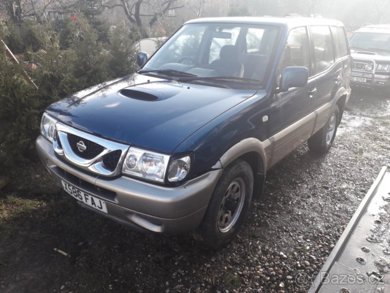 4x4 NISSAN TERRANO II 2.7 TDI 92 KW
