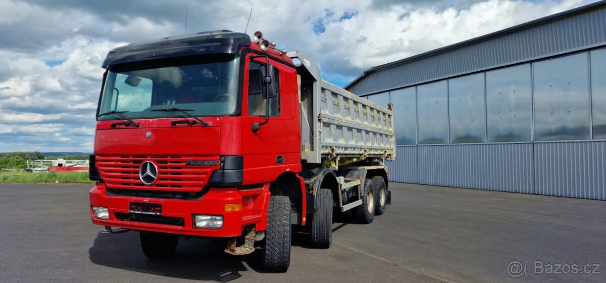 Mercedes-Benz Actros 4143K 8X6/4 - samojízdný pracovní stroj