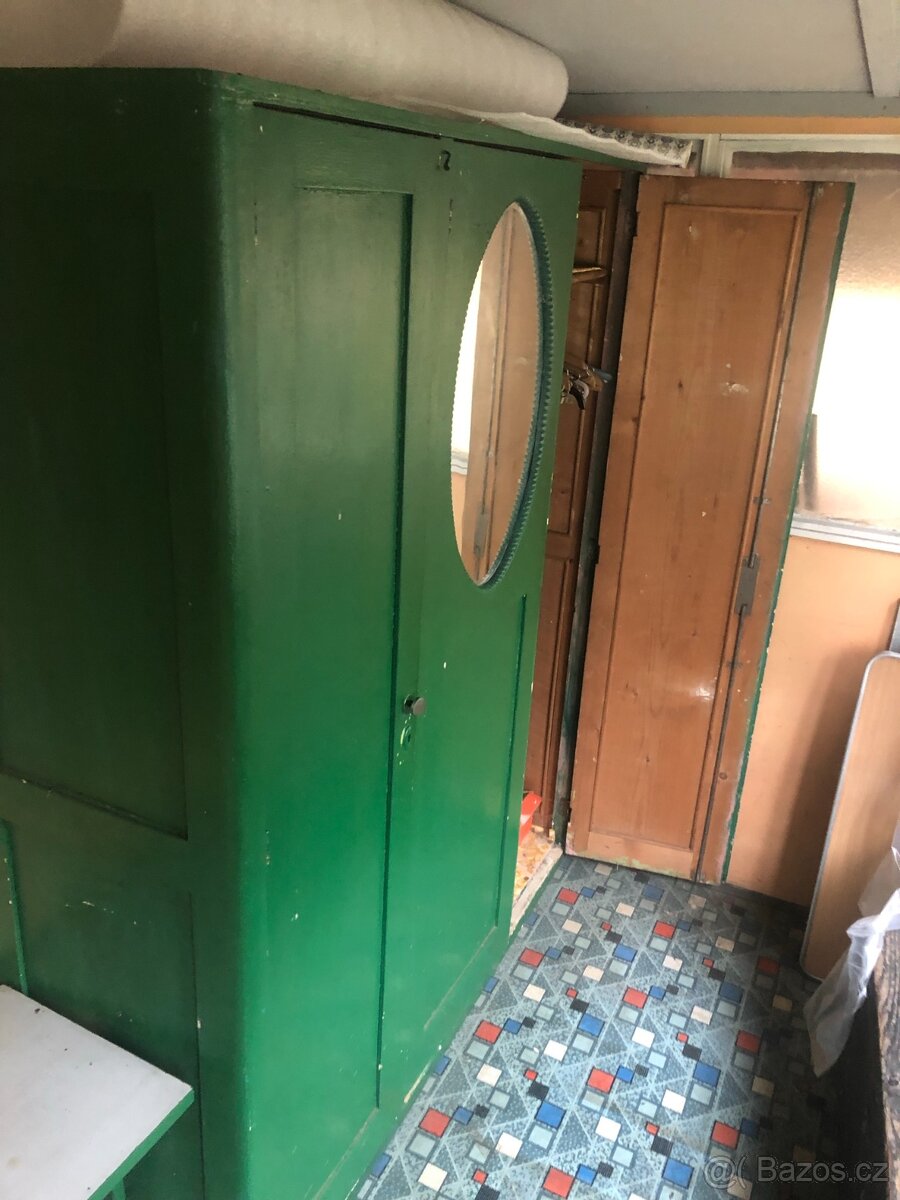 Retro nábytek sada dle fotek