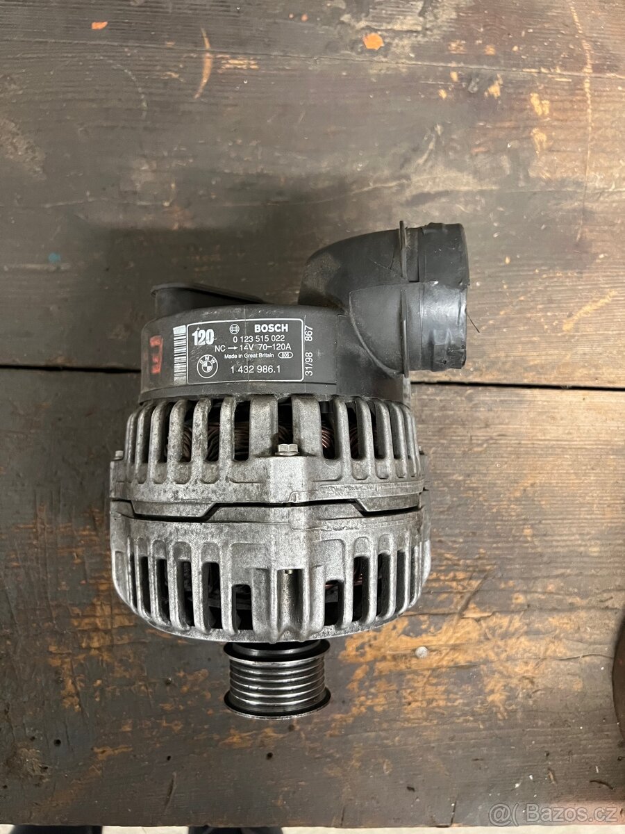 Alternátor M52