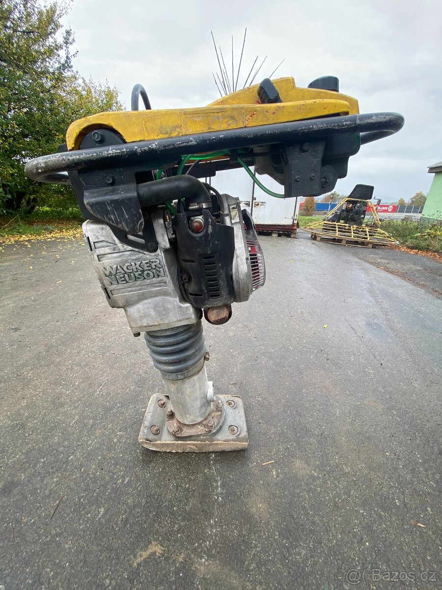 Vibrační pěch Wacker BS50