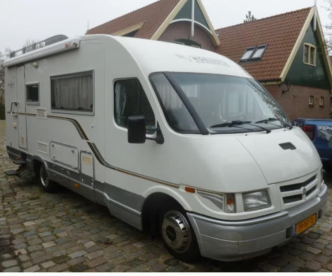 Iveco Mobilvetta 2.8 tažné zařízení 3500 Kg