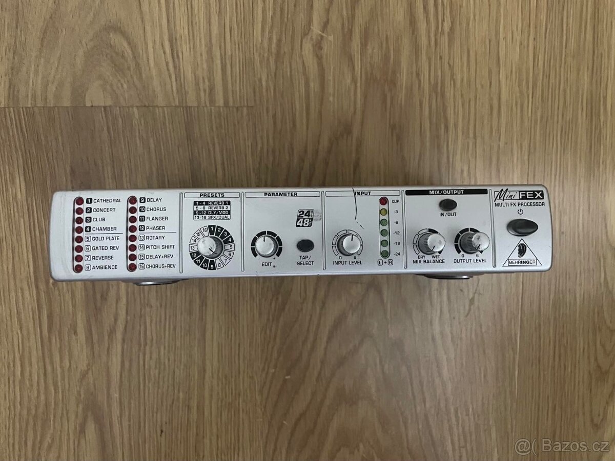 Behringer MINIFEX FEX800