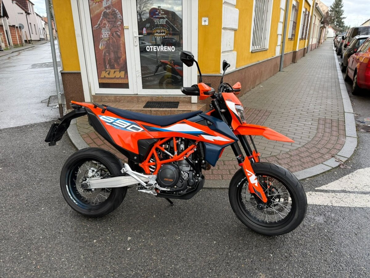 KTM 690 SMC-R 2023 - záruka
