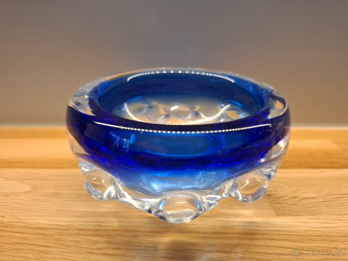 Miska z hutního skla