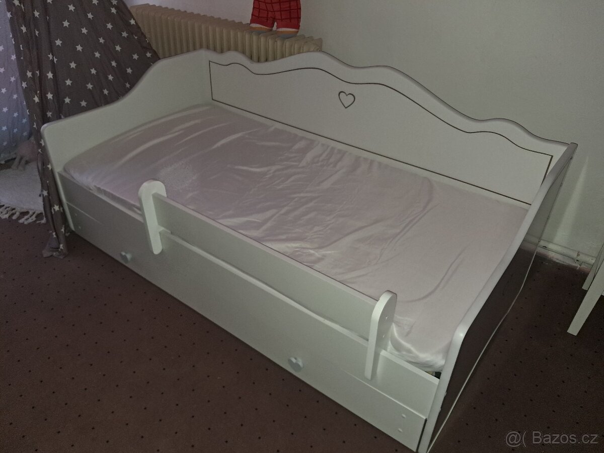 Dětská postel