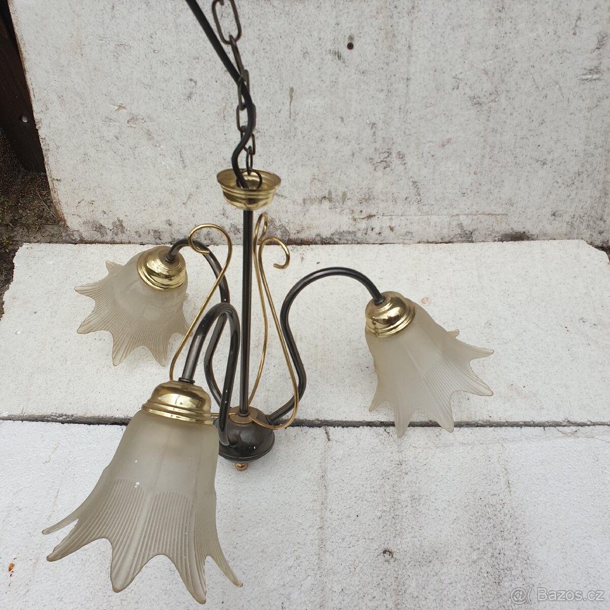 Prodám rustikální lustr