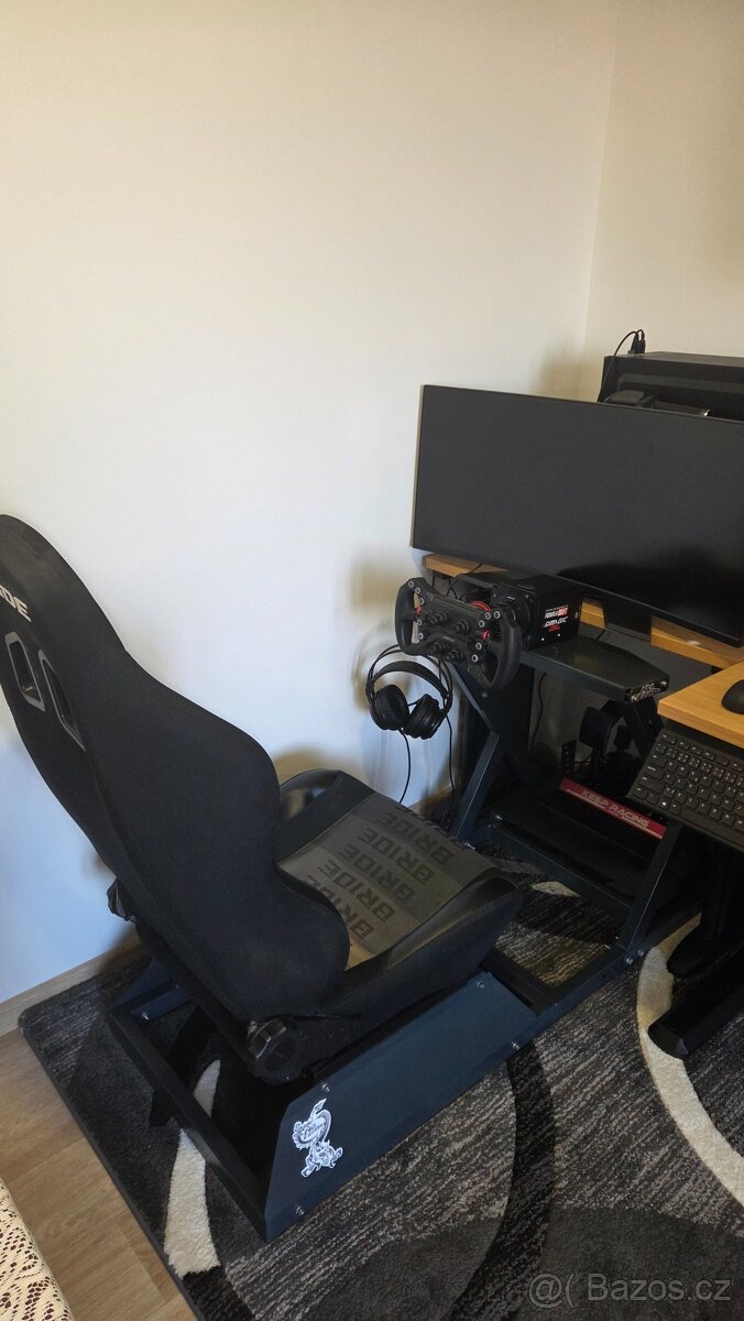 Simracing vybavení SIMAGIC
