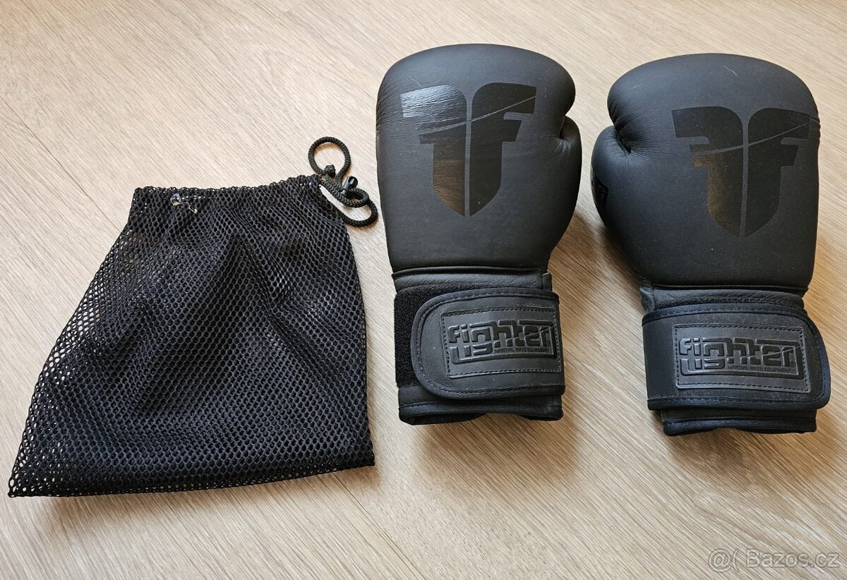 Boxerské rukavice (BOX, MUAY THAI, KICKBOX)