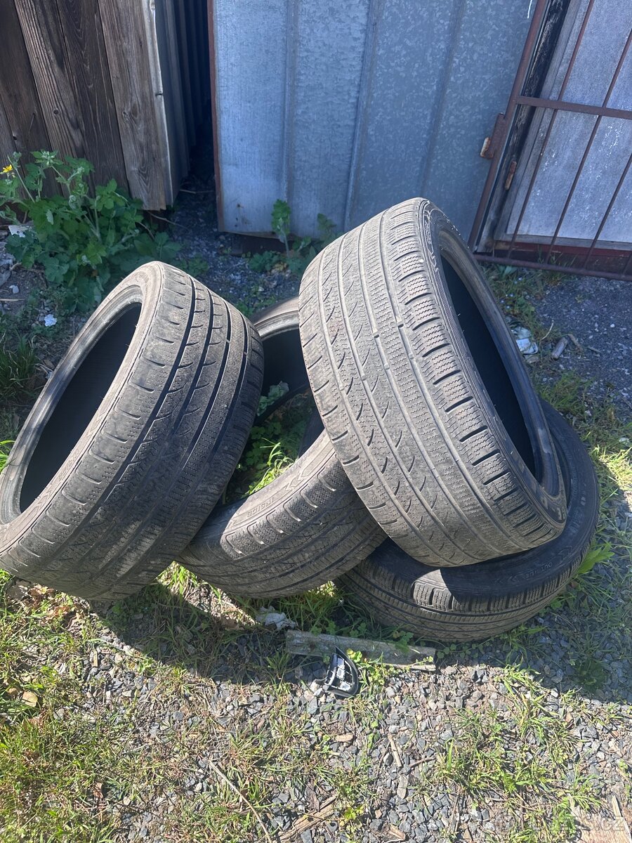 225/45 r17