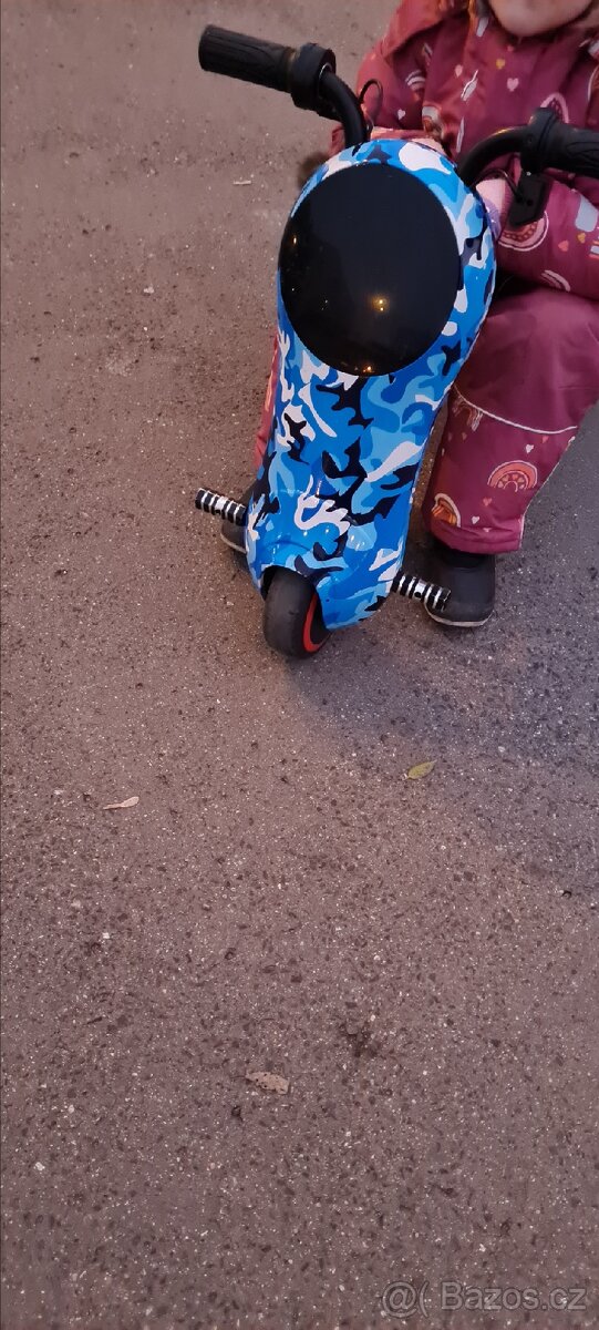 Elektro koloběžka,tříkolka,elektrotříkolka