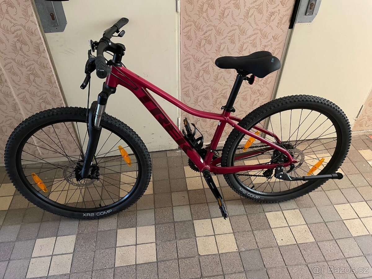 Horské kolo Trek Marlin 4 Magenta S