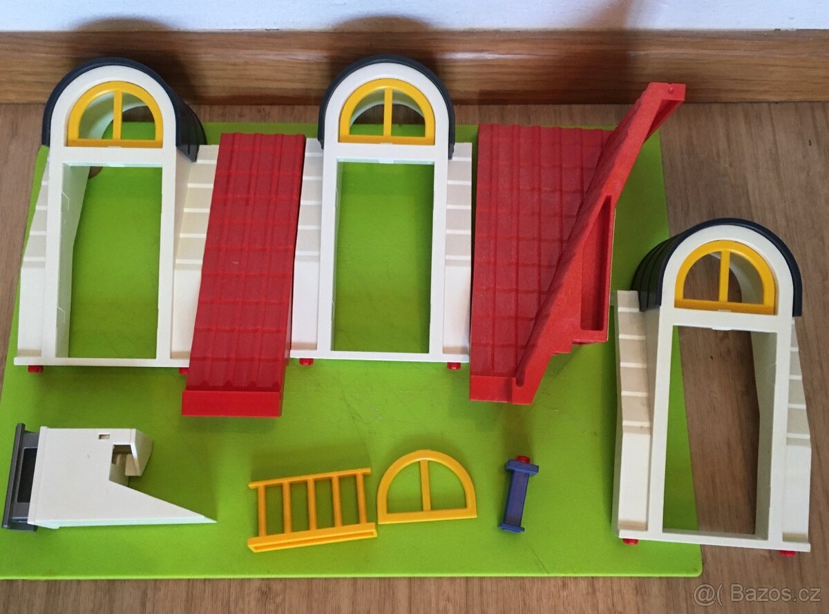 Náhradní díly - střecha, okna - Playmobil 3965